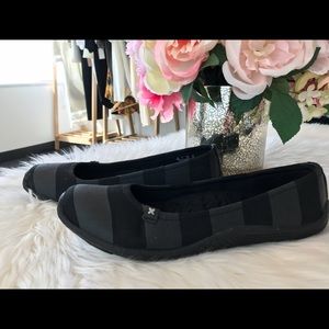 Dr. Scholl’s Black Flats